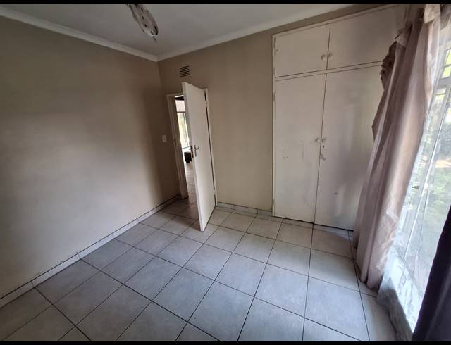 4 BEDROOM HOUSE FOR SALE IN VANDERBIJLPARK SE 6